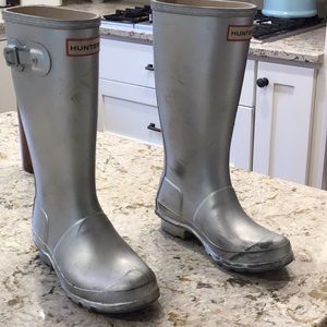 Girls size 2 silver hunter rain boots